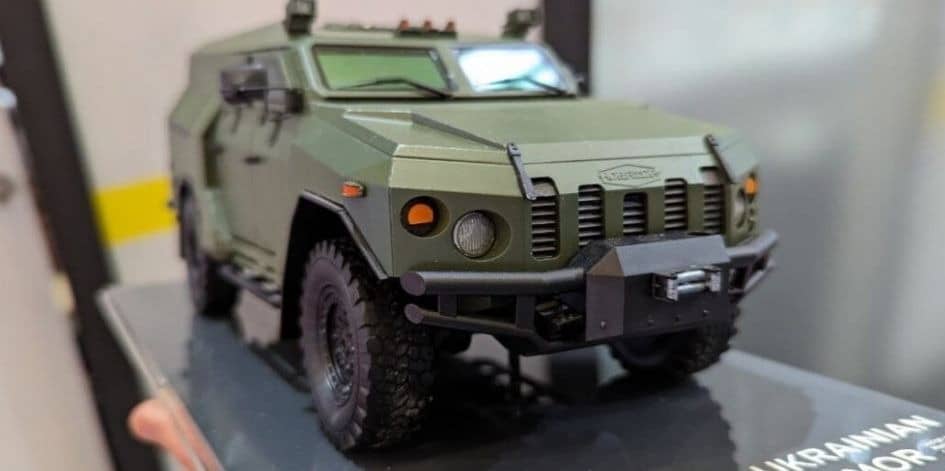 Україна презентувала оновлений броньований автомобіль “Новатор” ББМ Новатор
