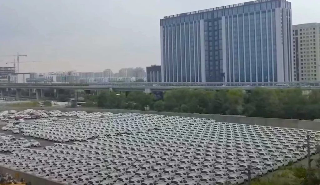 Китай електрокар цвинтар