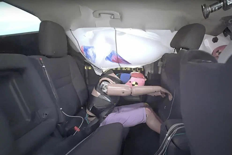 Nissan Frontier краш-тест