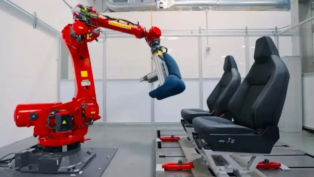 Tesla Cybertruck сідушка тест
