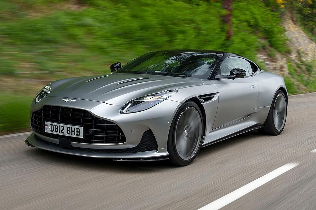 18 серпня Aston Martin презентує DB12 Volante Aston Martin DB12 Volante