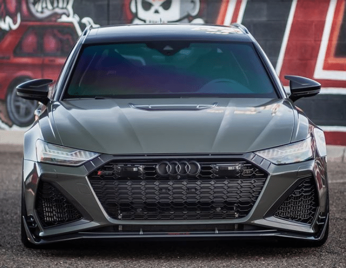 Audi розробляє електрифіковану підвіску Audi RS6-LE