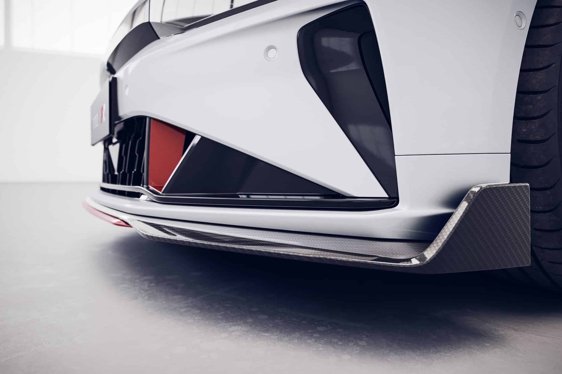 Презентовано спільний проєкт Geely та Volvo Zeekr 001 FR