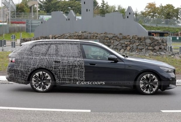 BMW i5 Touring
