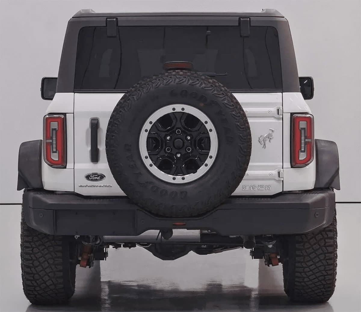 У Китаї почнуть випускати американський позашляховик Ford Bronco Ford Bronco Китай
