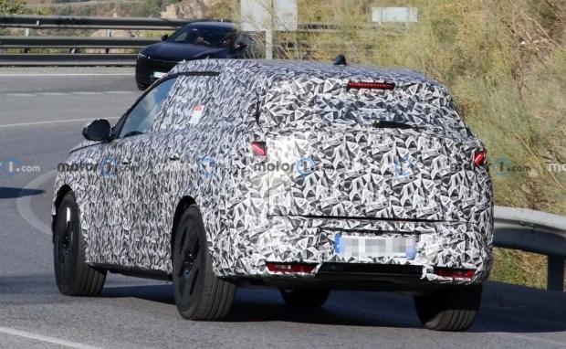 Peugeot E-5008 тест