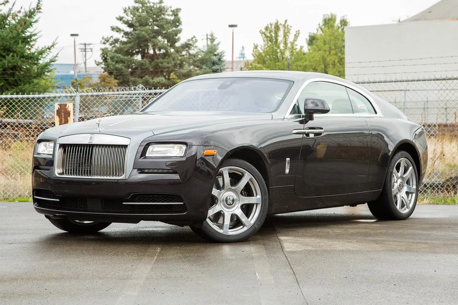 2 кращі автомобілі бренду Rolls-Royce за всі роки існування компанії Rolls-Royce Wraith
