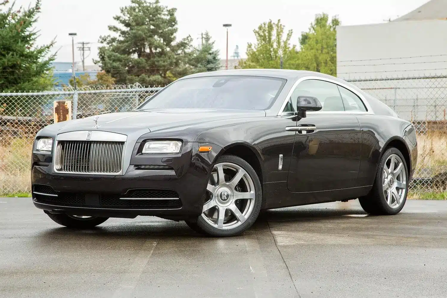 2 кращі автомобілі бренду Rolls-Royce за всі роки існування компанії Rolls-Royce Wraith