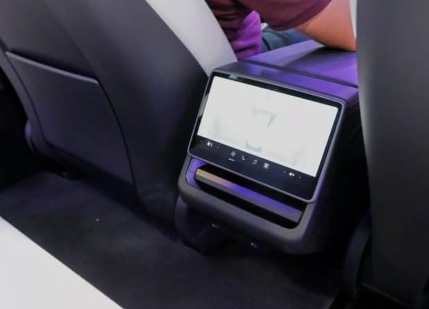Tesla Model 3 2024 презентація