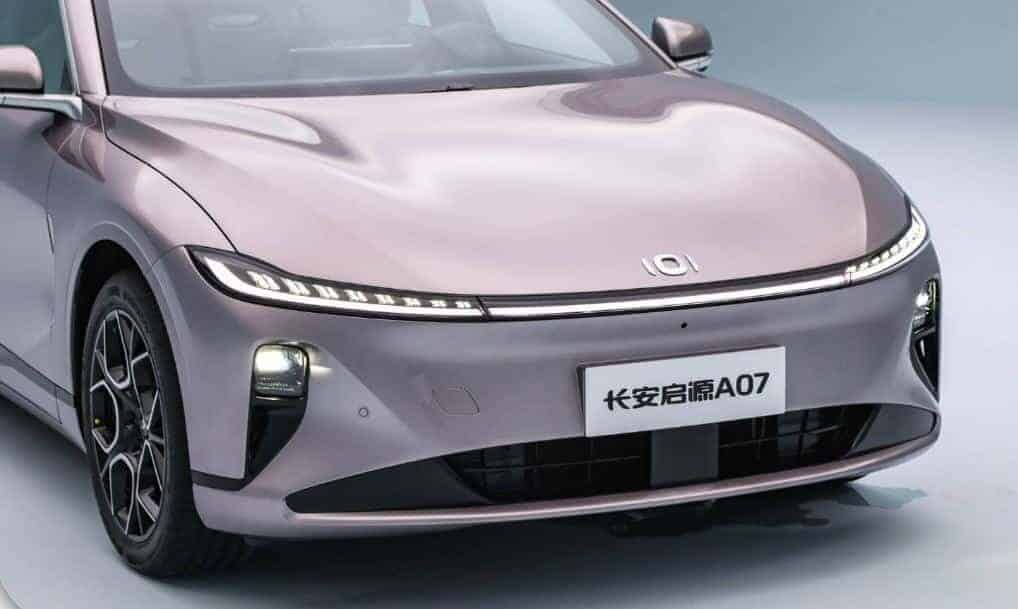 Changan вивів на ринок електричний седан з дальністю ходу 1200 кілометрів Changan Qiyuan A07