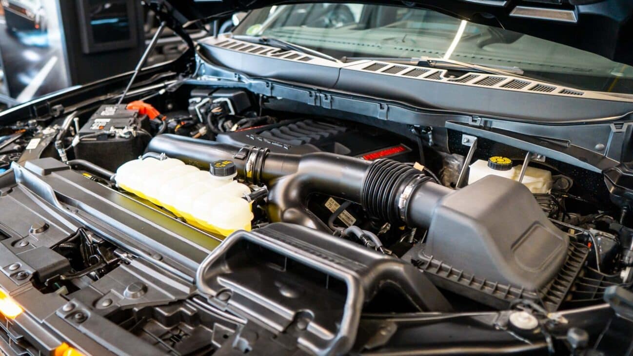 Експерти назвали 10 найнадійніших дизельних двигунів у світі Ford F-Series двигун