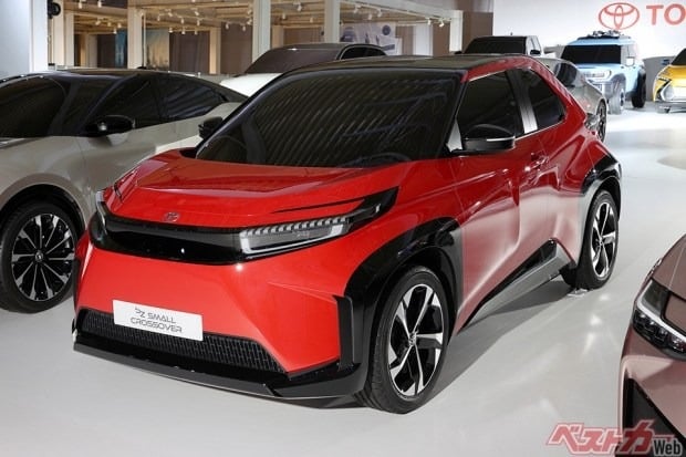Toyota працює над доступним електричним кросовером bZ Small Toyota bZ Small