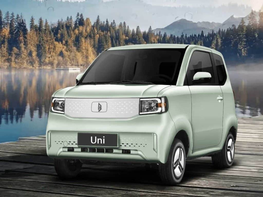 UNI mini SUV EV