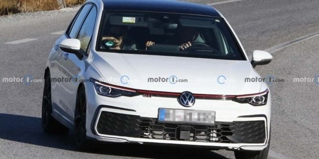 Volkswagen готується до презентації оновленого Golf Volkswagen Golf 2024 тест