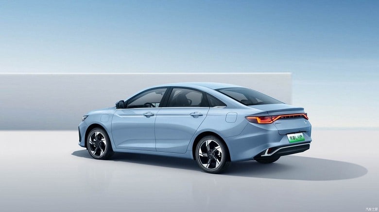 Geely Emgrand L HiP Champion Edition