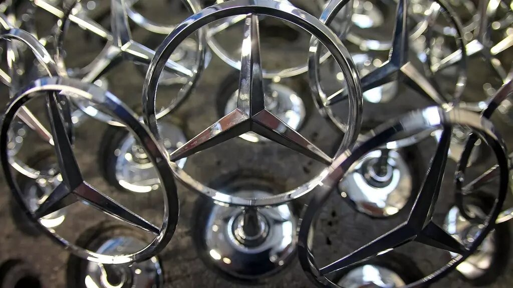 Mercedes-Benz Group бренд лого