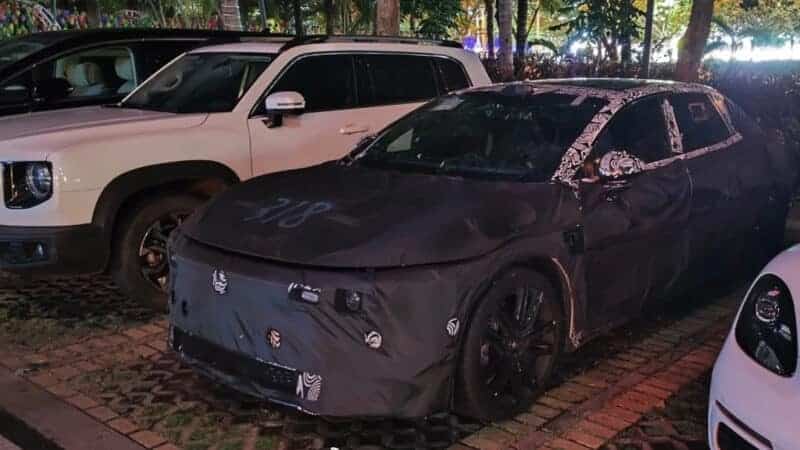 Zeekr показав фотографію першого в історії марки седана