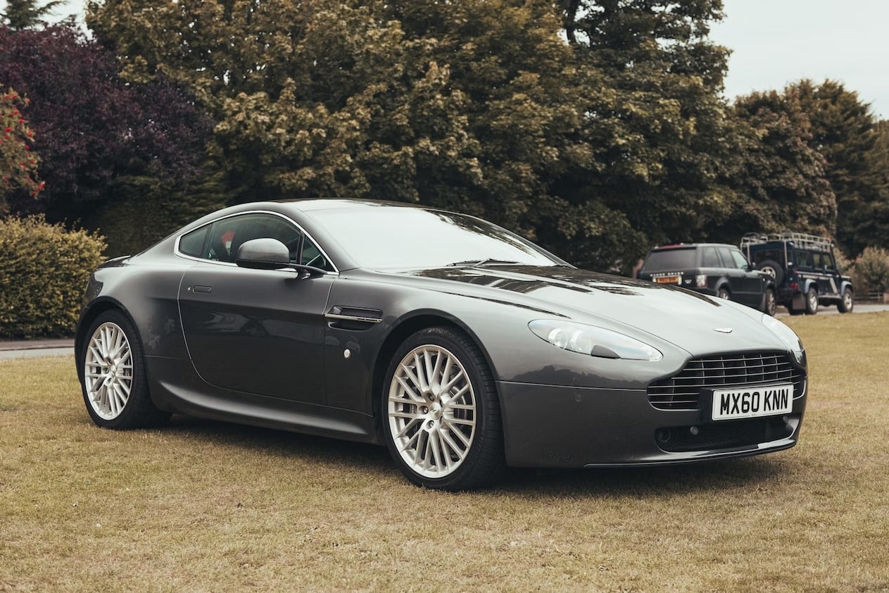 Найнадійніші моделі бренду Aston Martin на вторинному ринку Aston Martin V8 Vantage 2010