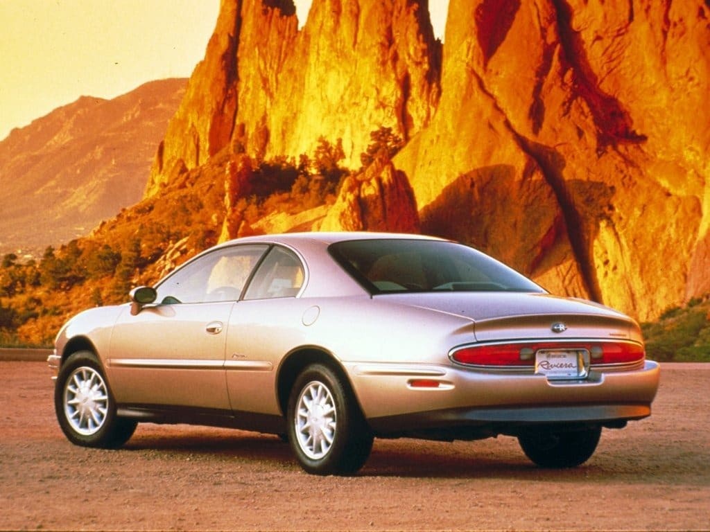 Buick Riviera 1999