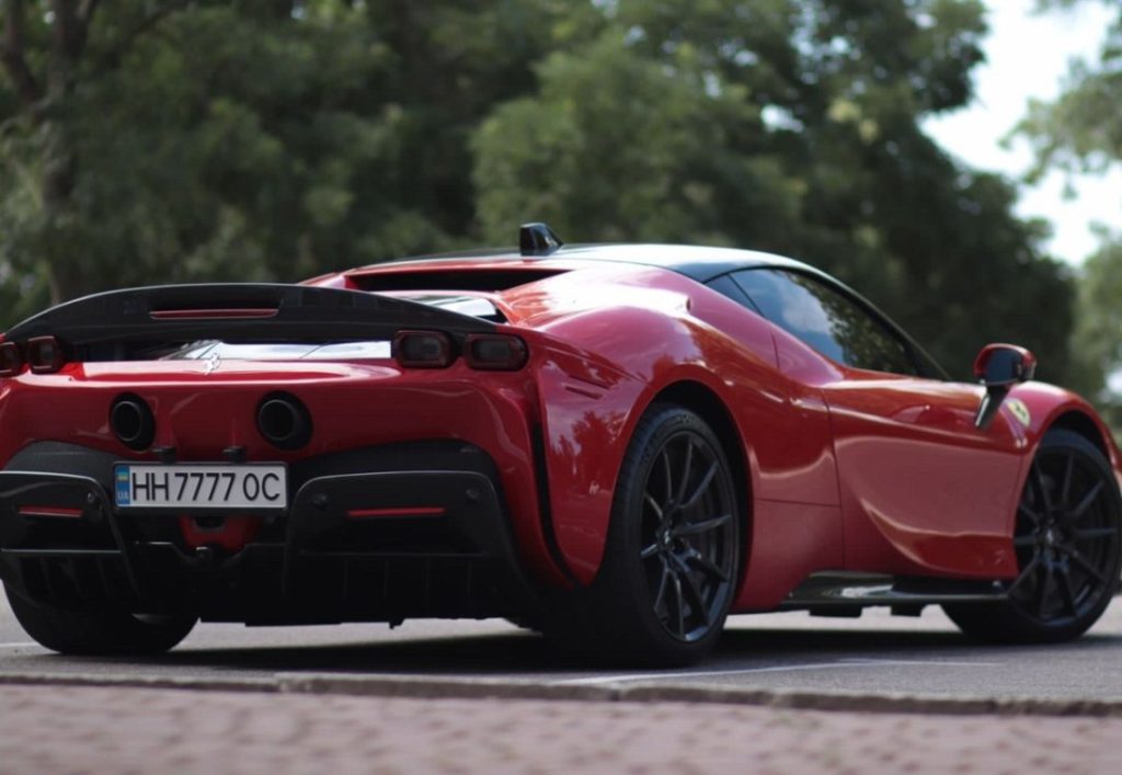 Ferrari SF90 Stradale Україна