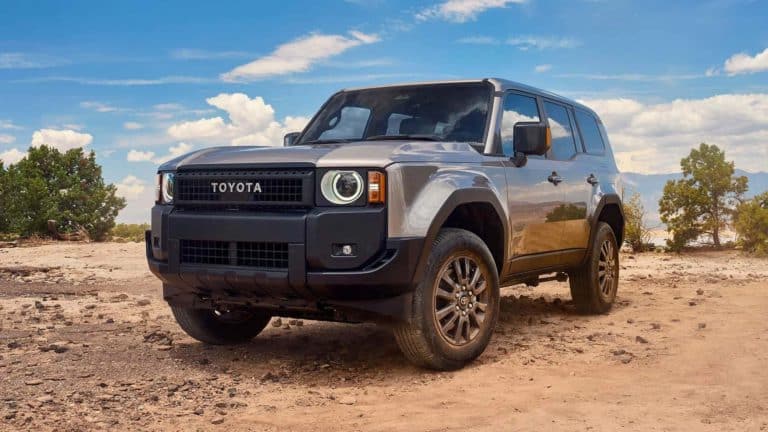 Першу тисячу нових Toyota Land Cruiser продали лише за півгодини