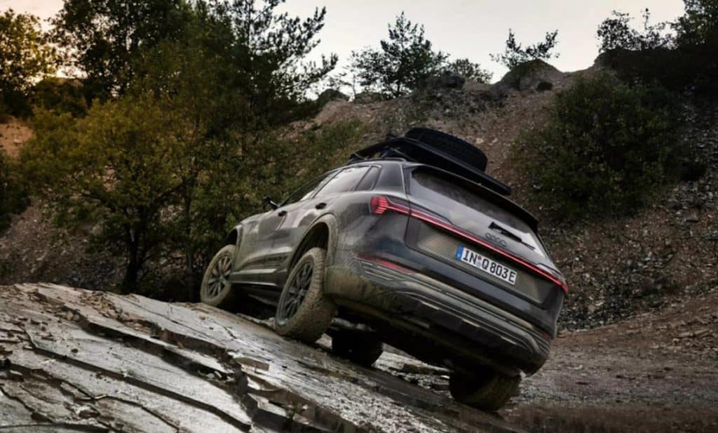 Audi Q8 e-tron Edition Dakar 1200 2