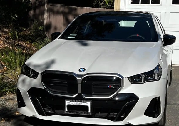 BMW i5 M60 перша