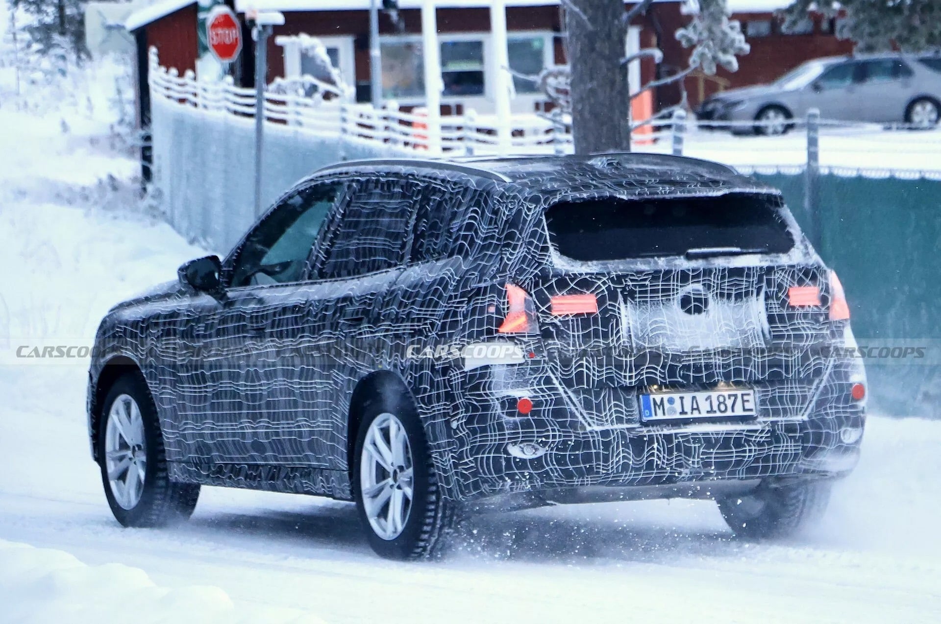 Стало відомо, як виглядатиме BMW X3 2025 модельного року BMW X3 2025