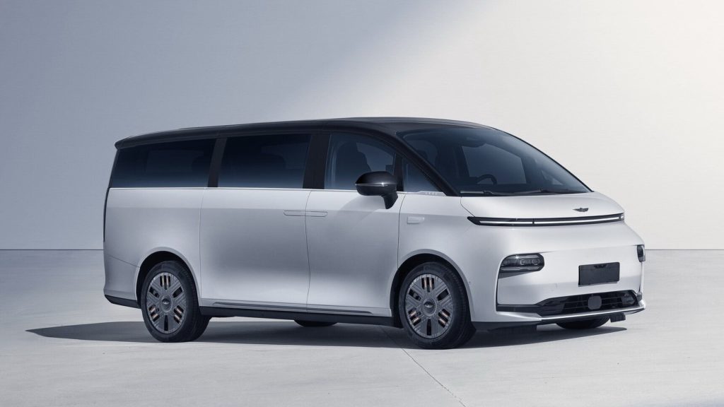Geely LEVC L380