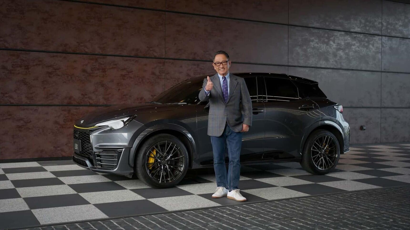 Презентовано “заряджений” кросовер Lexus: 305 сил та повний привід Lexus LBX