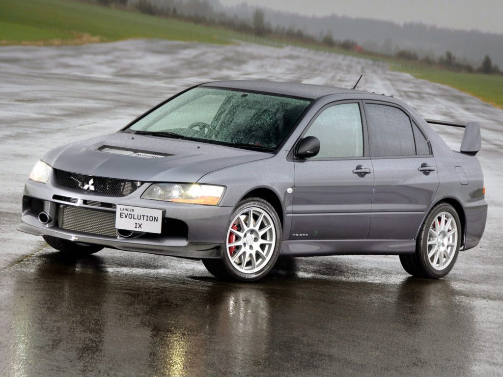 Mitsubishi Lancer Evolution IX MR FQ-400