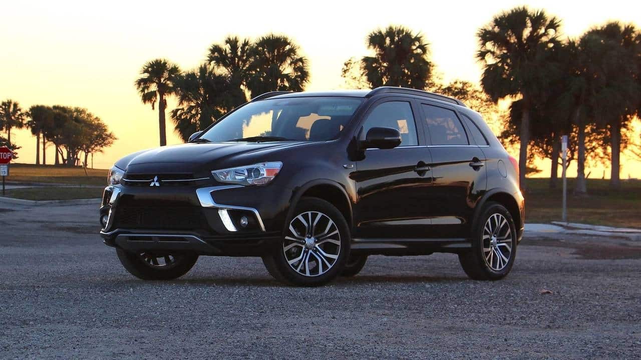 Названо 2 найдешевші моделі автомобілів бренду Mitsubishi Mitsubishi Outlander Sport