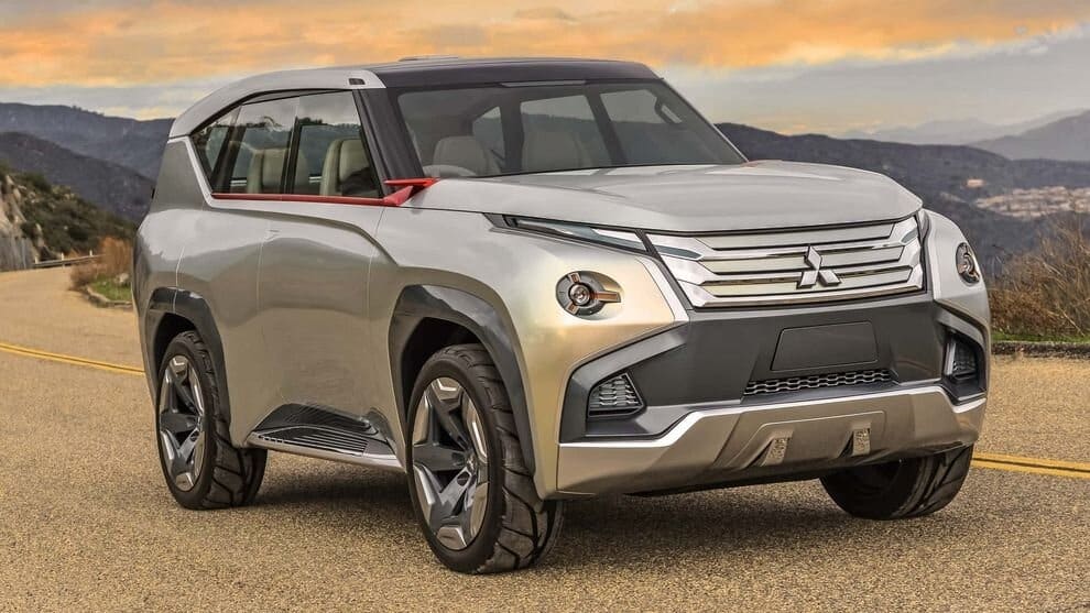 Mitsubishi Pajero 2027