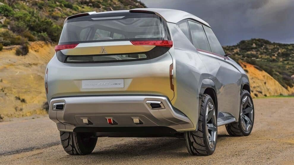 Mitsubishi Pajero 2027