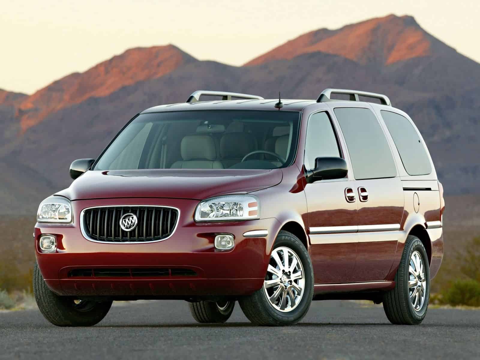 Названо 3 найгірші моделі Buick, що зійшли з конвеєру після 2000 року Buick Terraza