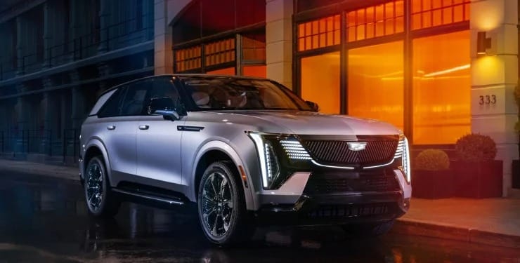 Компанія General Motors випустить найбільший у світі електромобіль Cadillac Escalade iQL