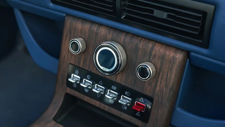 Range Rover Safari Lunaz