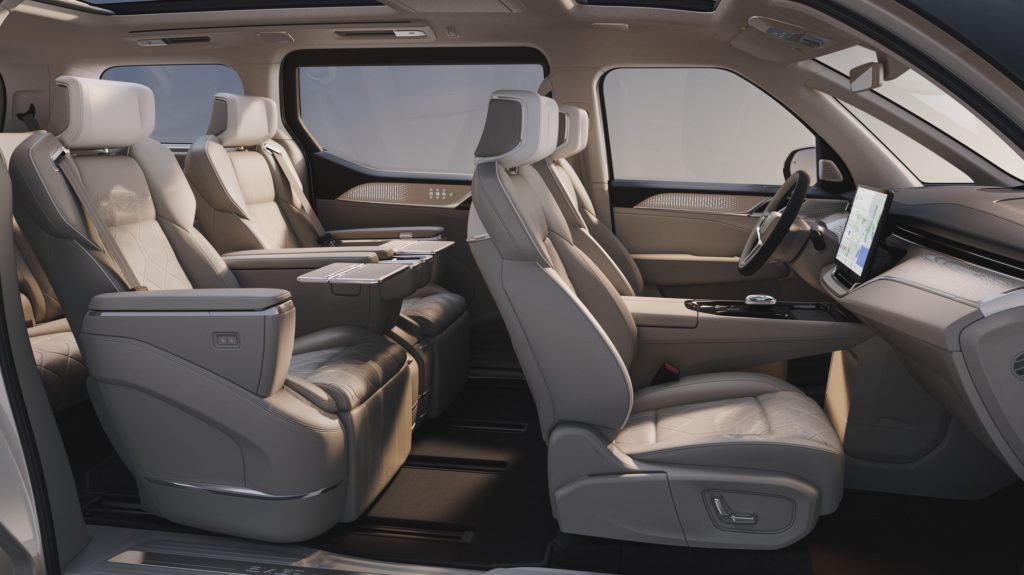 Volvo EM90 салон