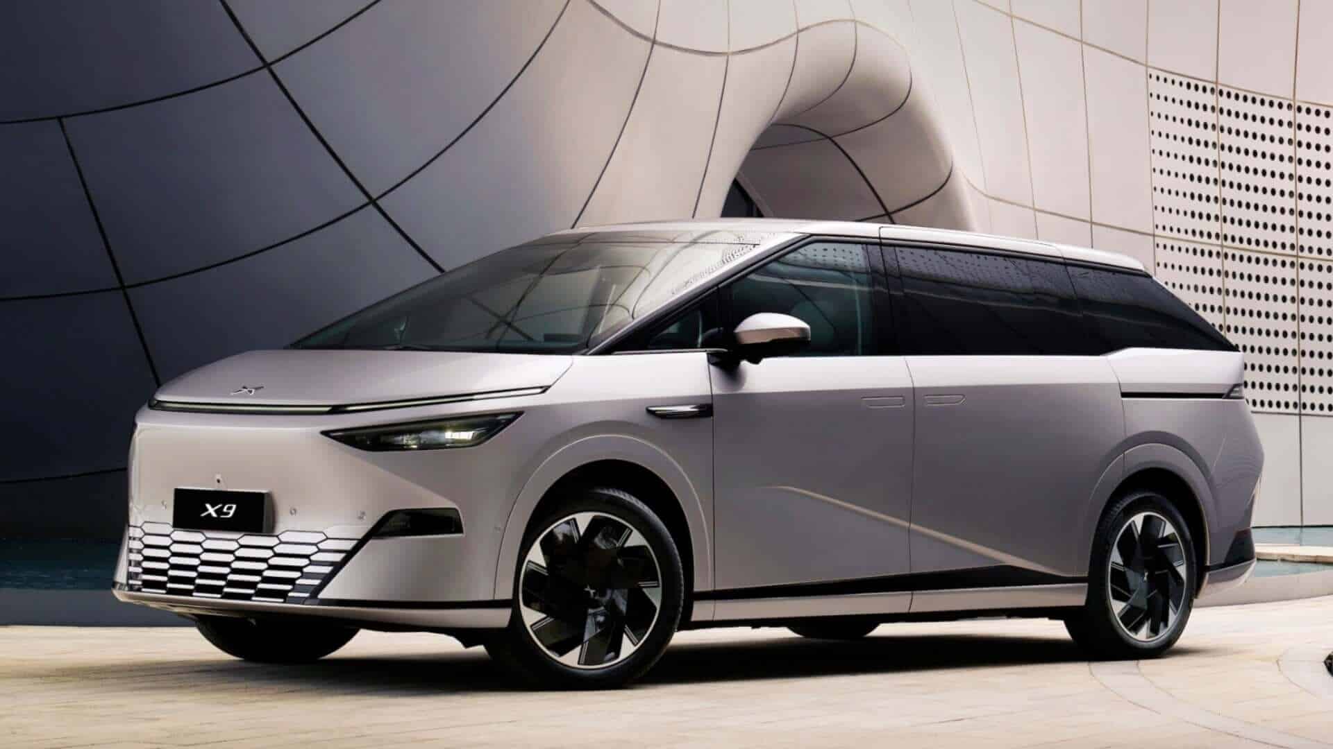 Названо 3 моделі кращих китайських мінівенів XPeng X9