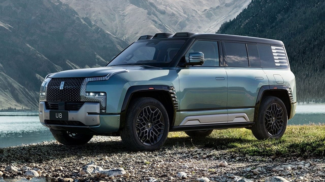 Компанія BYD презентує 1100-сильного конкурента Land Rover Defender Yangwang U8