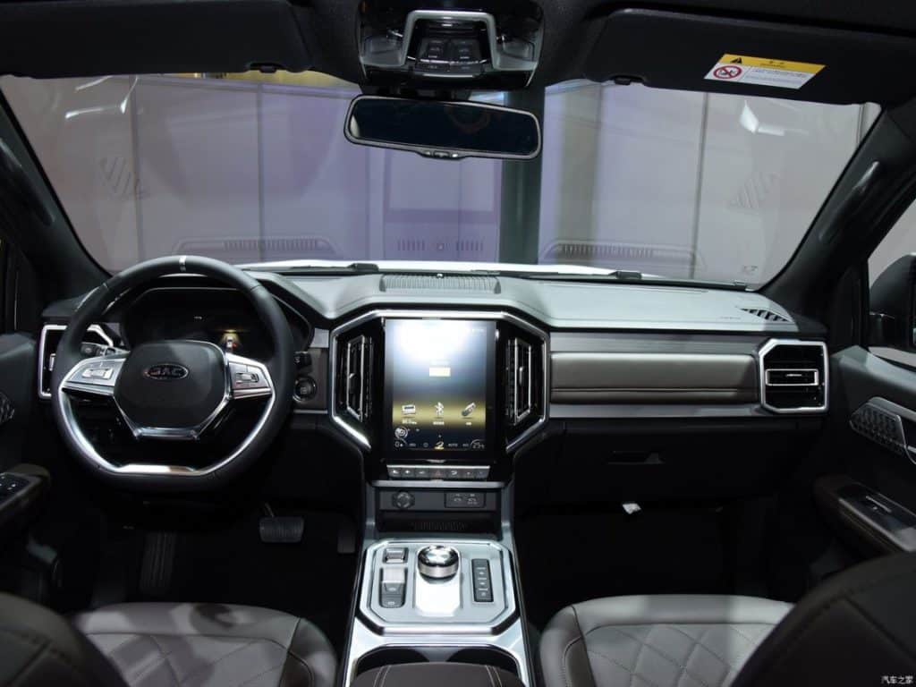 JAC T9
