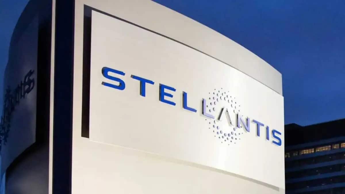 Майбутні бензинові двигуни на авто концерну Stellantis працюватимуть на етанолі Stellantis