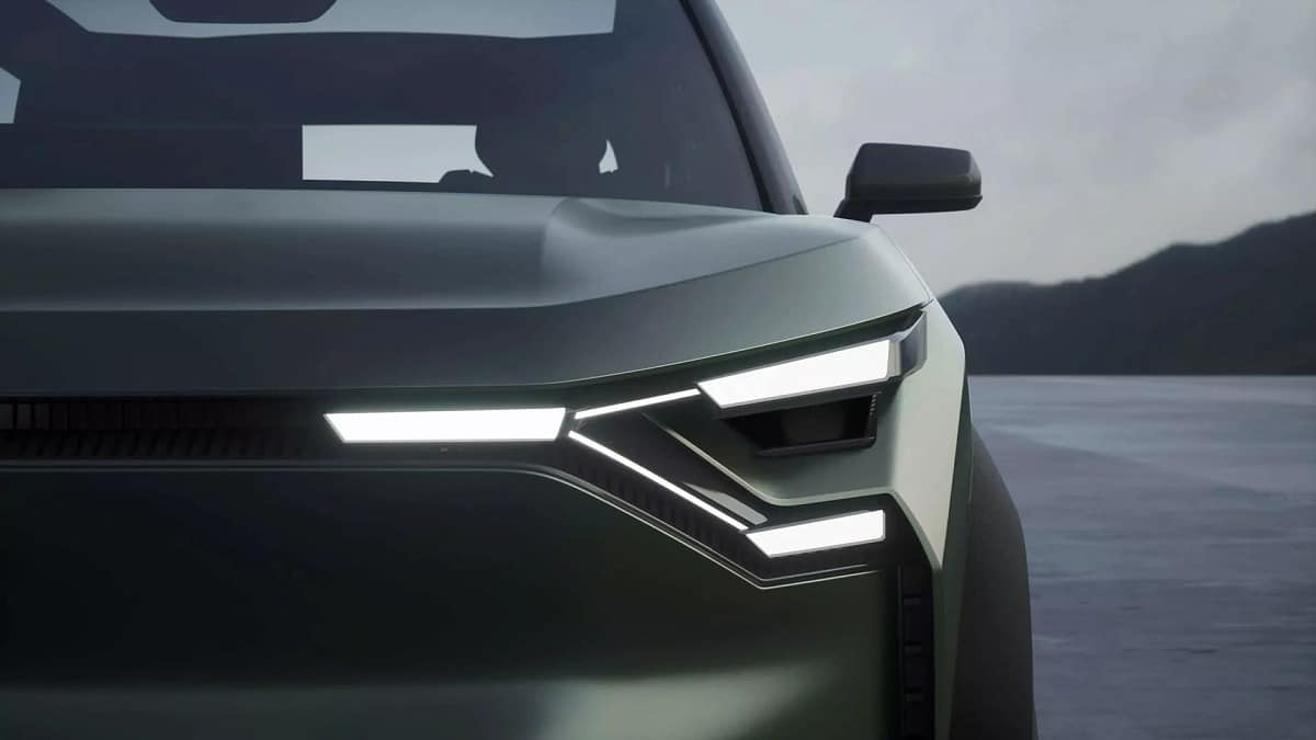Suzuki працює над повністю електричним мінівеном Suzuki YMC