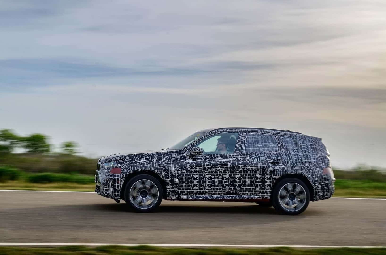 Стало відомо, яким буде BMW X3 2025 модельного року BMW X3 2025