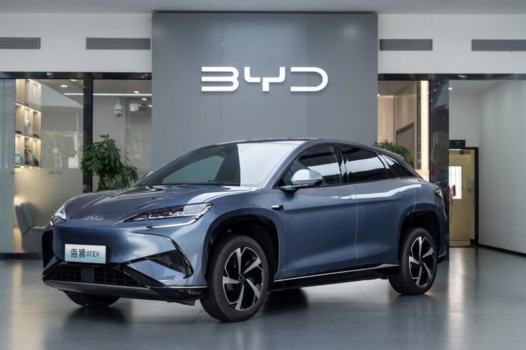 Презентовано позашляховик BYD Sea Lion 07 із системою “Око Бога” BYD Sea Lion 07