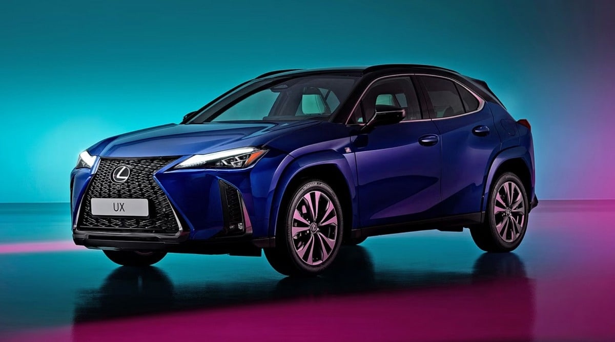 Lexus презентує оновлений гібридний кросовер UX 300h Lexus UX 300h 2024