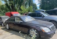 АРМА продала лімузин Maybach Медведчука: фото та ціна Maybach 2003