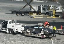Унікальний суперкар Porsche 911 помічений в аеропорту Лос-Анджелеса, виробник про нього нічого не знає Porsche 911
