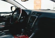 Як зберегти салон автомобіля в хорошому стані у спеку? Салон автомобіля