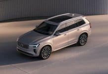 Представлений оновлений бензиновий Volvo XC90: нова підвіска та гібридні установки